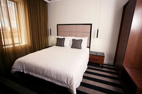 Ellen Hotel - Australian Directory 26