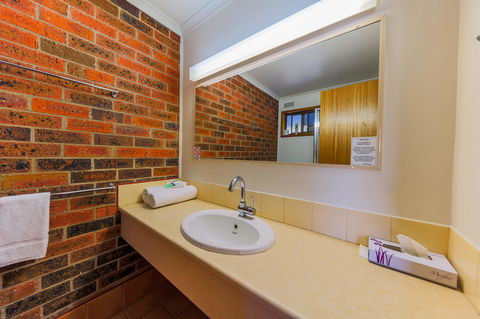 Country Roads Motor Inn Naracoorte - Australian Directory 33