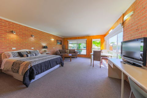 Country Roads Motor Inn Naracoorte - Australian Directory 3