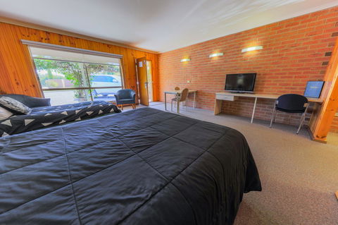 Country Roads Motor Inn Naracoorte - Australian Directory 35