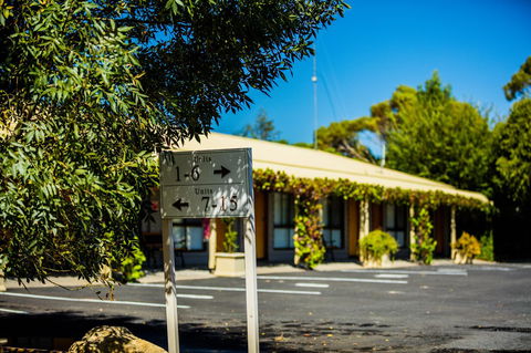 Country Roads Motor Inn Naracoorte - Australian Directory 20