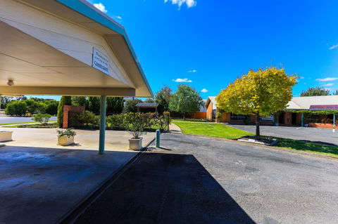 Country Roads Motor Inn Naracoorte - Australian Directory 38