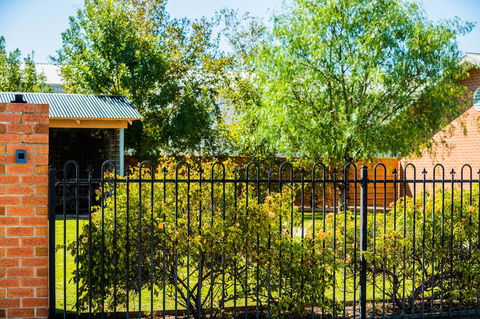 Country Roads Motor Inn Naracoorte - Australian Directory 44