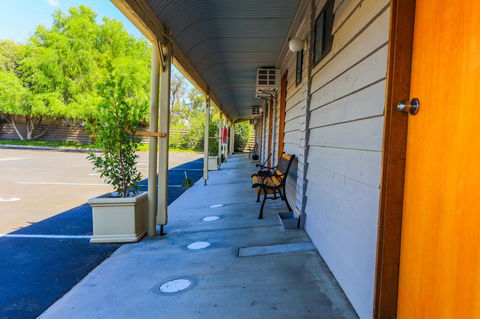 Country Roads Motor Inn Naracoorte - Australian Directory 21