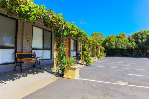 Country Roads Motor Inn Naracoorte - Australian Directory 26
