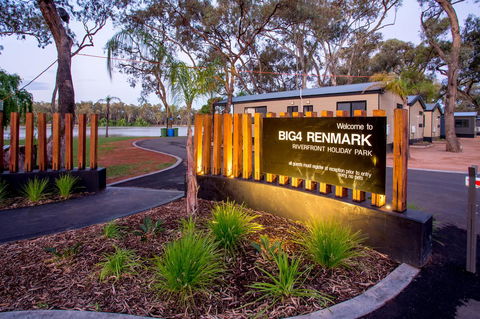 BIG4 Renmark Riverfront Holiday Park - Australian Directory 27