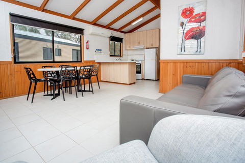 BIG4 Renmark Riverfront Holiday Park - Australian Directory 1