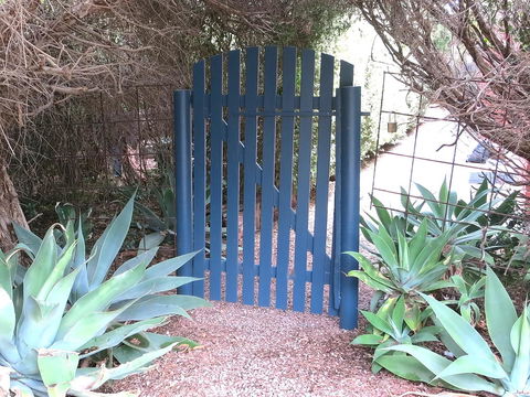 A2@Port Willy - Australian Directory 5