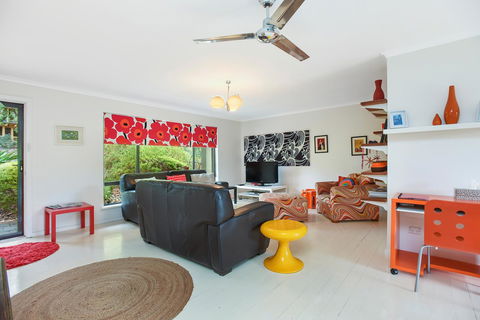 Red Door - Australian Directory 1