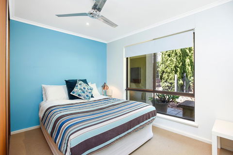 Red Door - Australian Directory 8