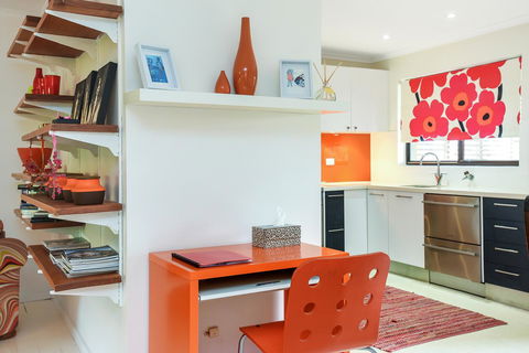Red Door - Australian Directory 3