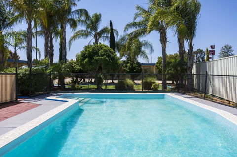 Renmark Motor Inn - Australian Directory 1
