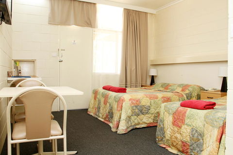 Renmark Motor Inn - Australian Directory 18