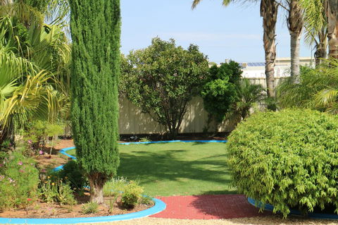 Renmark Motor Inn - Australian Directory 9