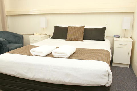 Renmark Motor Inn - Australian Directory 19