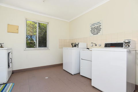 Kaseys Hide Away - Australian Directory 11