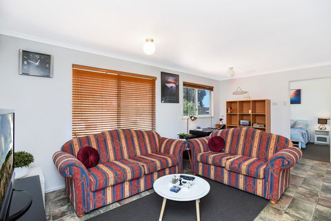 Kaseys Hide Away - Australian Directory 2