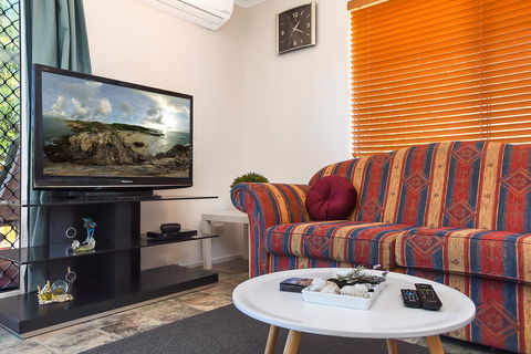 Kaseys Hide Away - Australian Directory 4