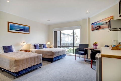 Navigators Motel & Diner - Australian Directory 6