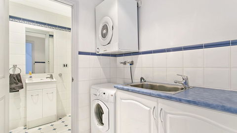 Salt Waterfront Apartment - Australian Directory 2