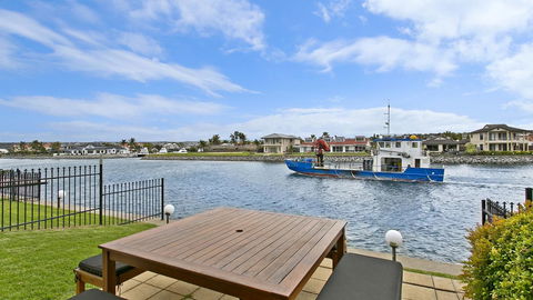 Salt Waterfront Apartment - Australian Directory 0