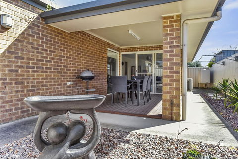 City Fringe Apartment - Australian Directory 1