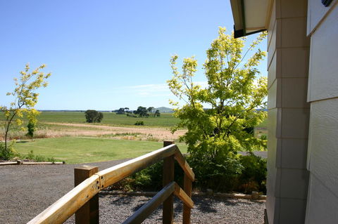 Millicent Hillview Caravan Park - Australian Directory 42