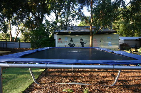 Millicent Hillview Caravan Park - Australian Directory 7