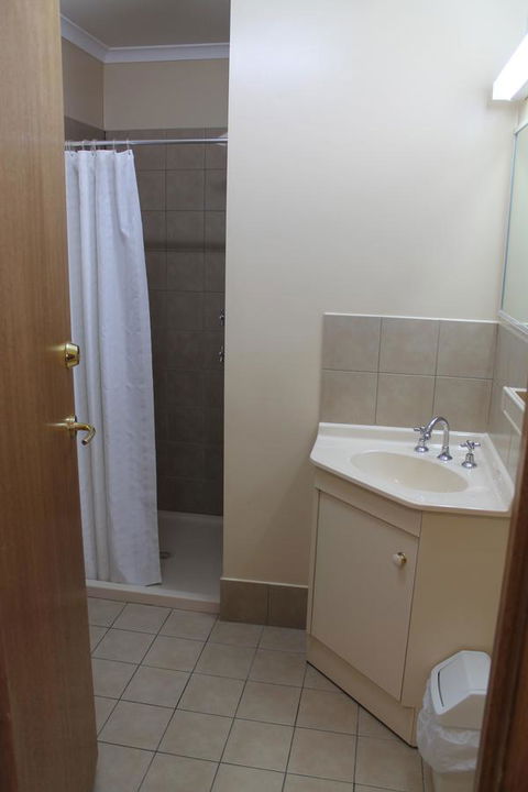 Millicent Hillview Caravan Park - Australian Directory 26