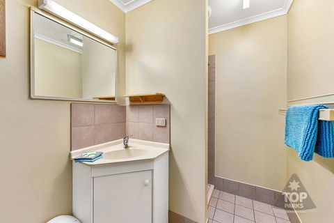 Millicent Hillview Caravan Park - Australian Directory 14