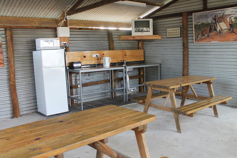 Millicent Hillview Caravan Park - Australian Directory 39