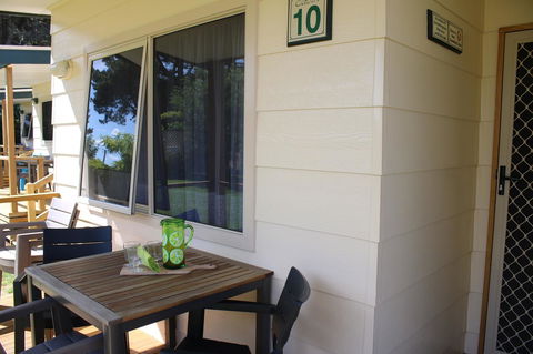 Millicent Hillview Caravan Park - Australian Directory 32