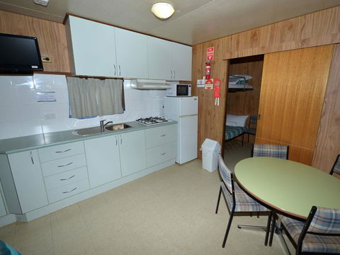 Riverbend Caravan Park Renmark - Australian Directory 36