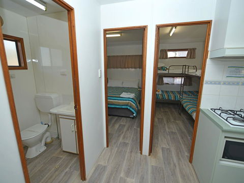 Riverbend Caravan Park Renmark - Australian Directory 28