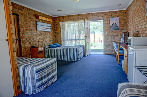 Kadina Gateway Motor Inn - Australian Directory 36