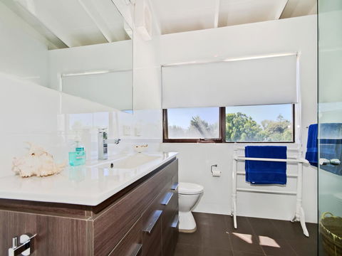 Pearl By The Sea - Australian Directory 10