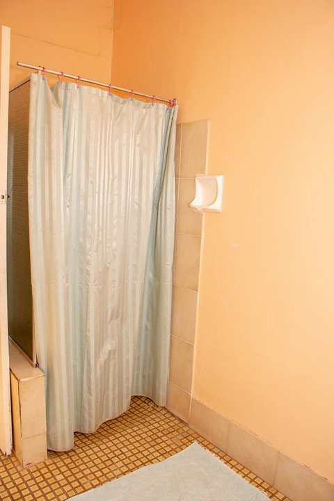 Kimba Units - Australian Directory 21