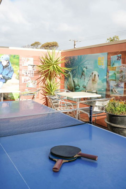 Port Lincoln YHA - Australian Directory 36