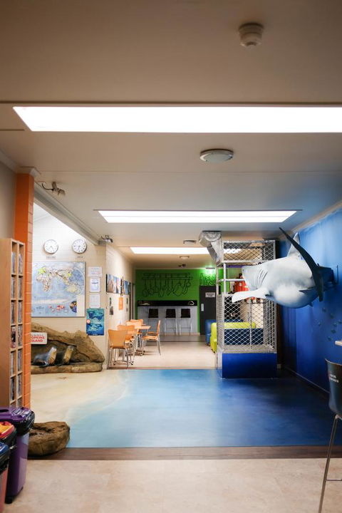 Port Lincoln YHA - Australian Directory 6