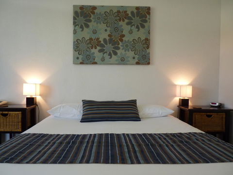 Coonawarra Motor Lodge - Australian Directory 2
