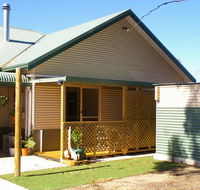 The Hakeas - Australian Directory