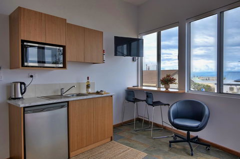 Cloudscape Apartment No 2 - Australian Directory 2