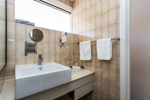 Country Comfort Amity Motel - Australian Directory 35