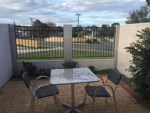Country Comfort Amity Motel - Australian Directory 2