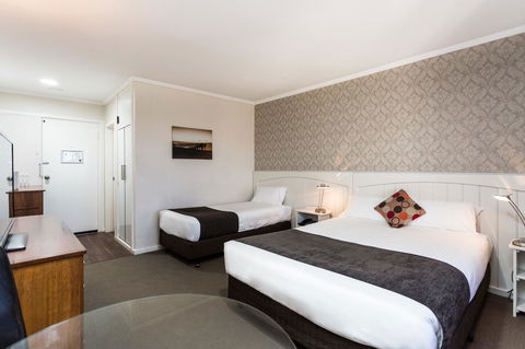 Country Comfort Amity Motel - Australian Directory 34