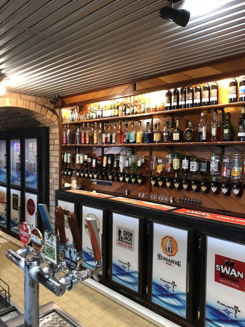 Carnarvon Motel WA - Australian Directory 5