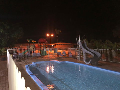 Carnarvon Motel WA - Australian Directory 10