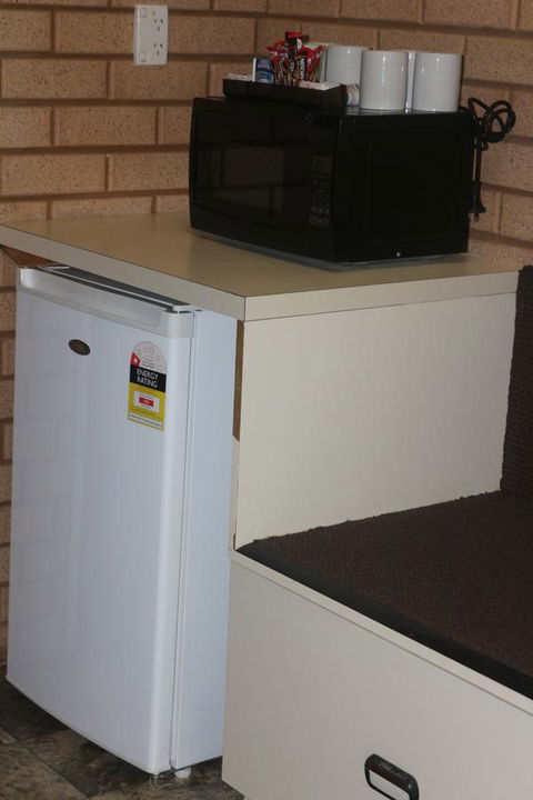 Carnarvon Motel WA - Australian Directory 15