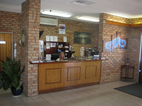 Carnarvon Motel WA - Australian Directory 40