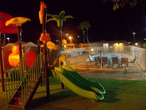 Carnarvon Motel WA - Australian Directory 14